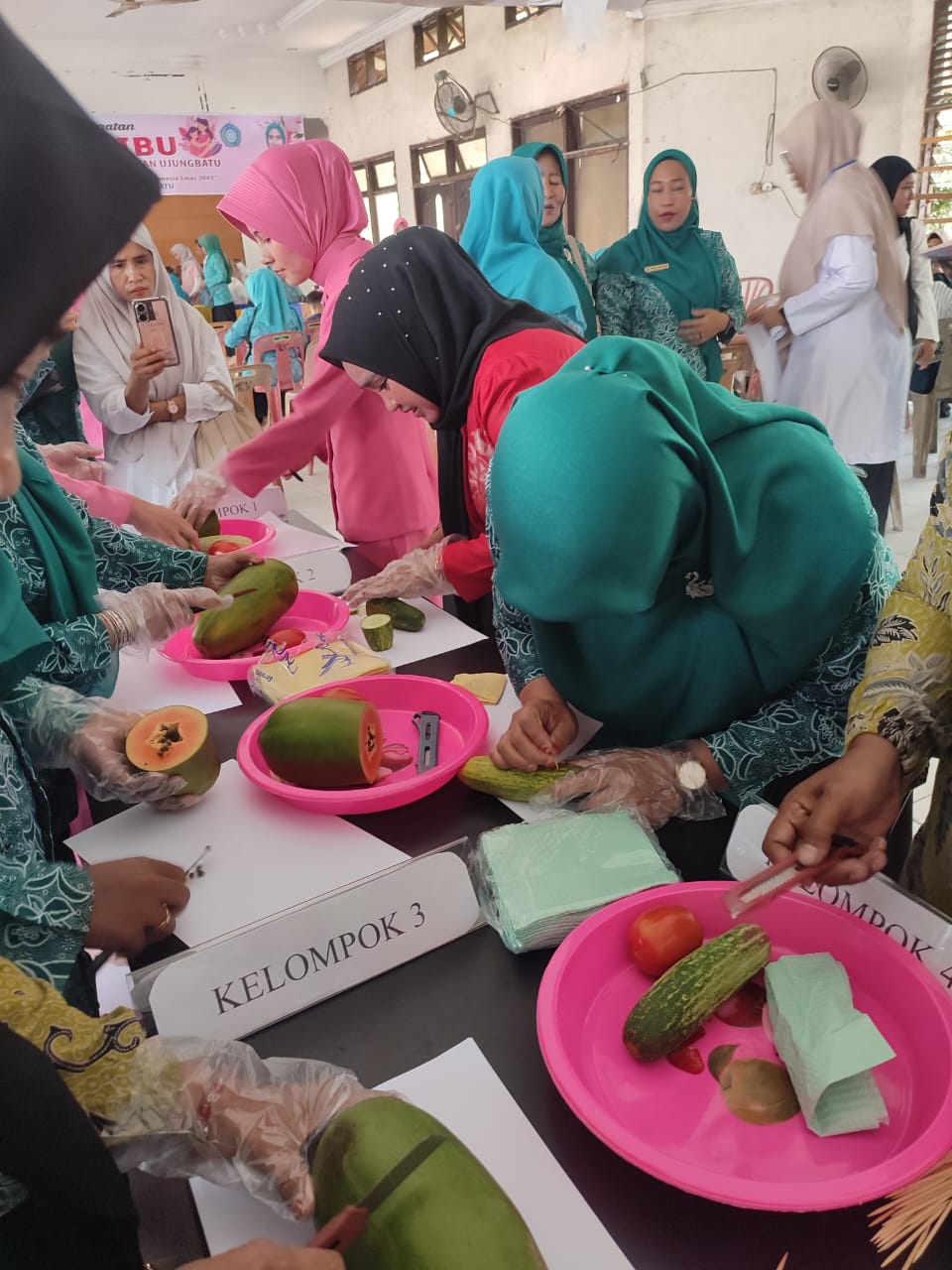 LOMBA GARNISH DALAM RANGKA HARI IBU